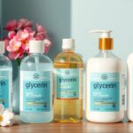 Különböző glicerin alapú hidratáló termékek asztalon virágokkal